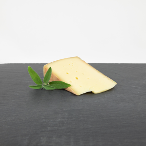 Luzerner Nusskäse